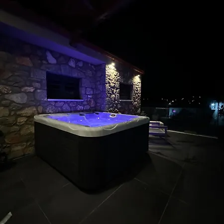 Amfikleias Earth Apartamento Amfíklia