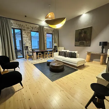 Amfikleias Earth Apartamento Amfíklia